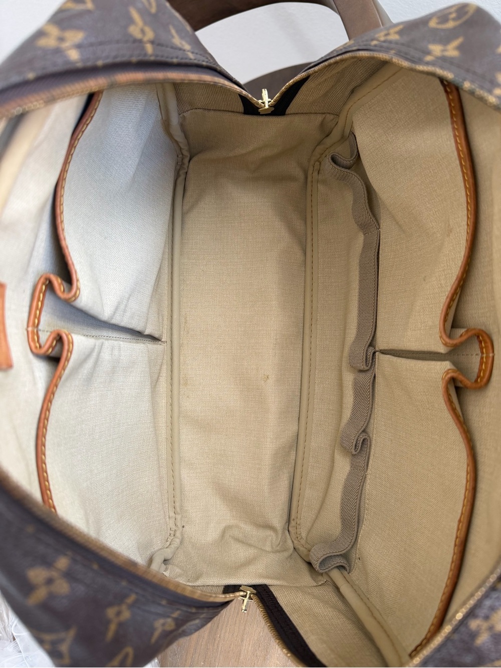 Louis Vuitton Deauville Bowler Bag - Picture 7 of 12